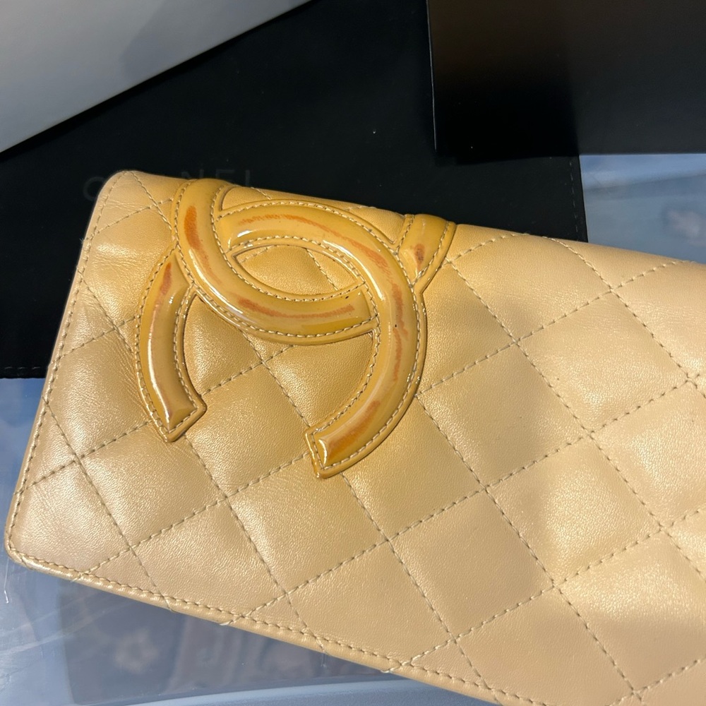 Chanel Wallet - Picture 2 of 12